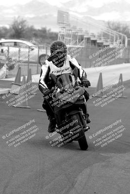 media/Mar-20-2023-Moto Forza (Mon) [[d0bbc59e78]]/Around the Pits/